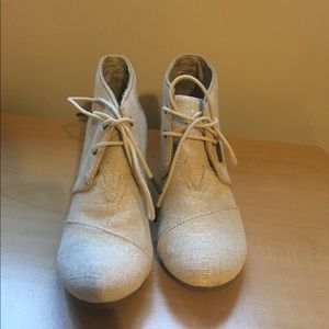 Toms wedge booties with sparkle!